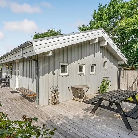 Amazing In With Four Bedrooms Semesterbostad Ebeltoft