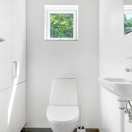 Amazing In With Four Bedrooms