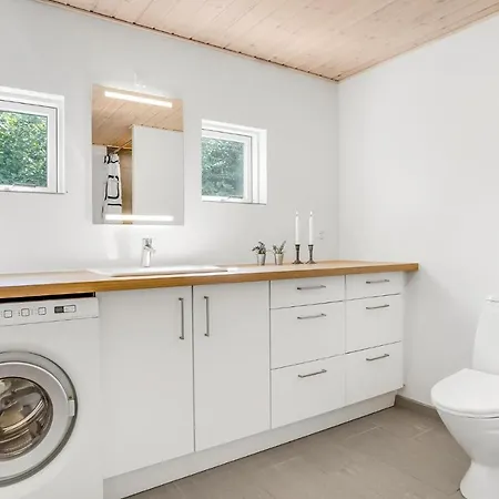 Amazing In With Four Bedrooms Ebeltoft